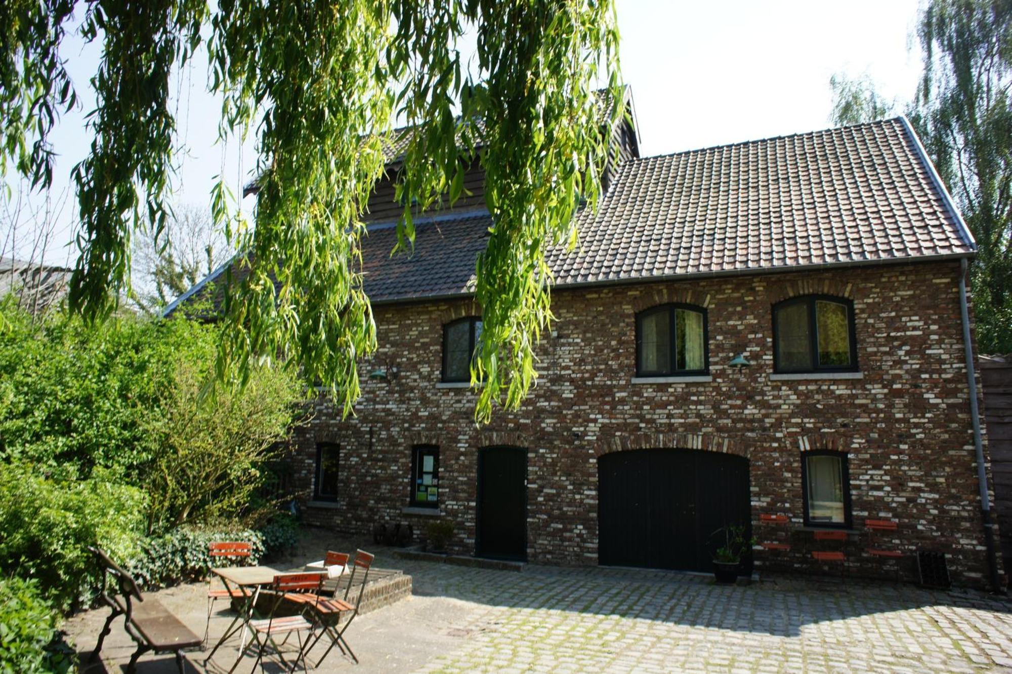 B&B De Dubbelmolen Tongeren Exterior foto